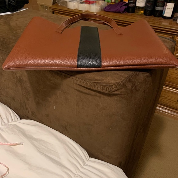 🔥Sale🔥 Brand New Vince Camuto Pebbled Leather Tote - Picture 8 of 8
